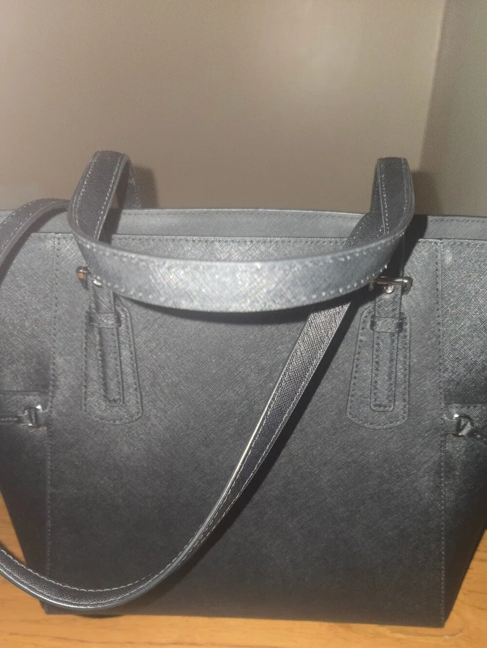 Nwot Michael Kors Black Voyager Leather Tote Bag